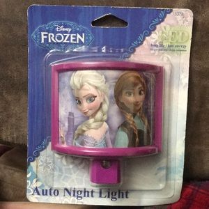 Disney Frozen Auto Night Light